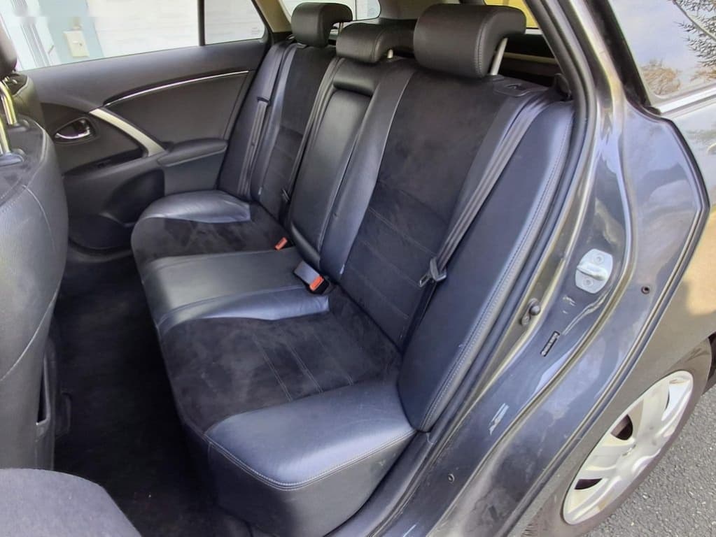 2013 Toyota AVENSIS - 15