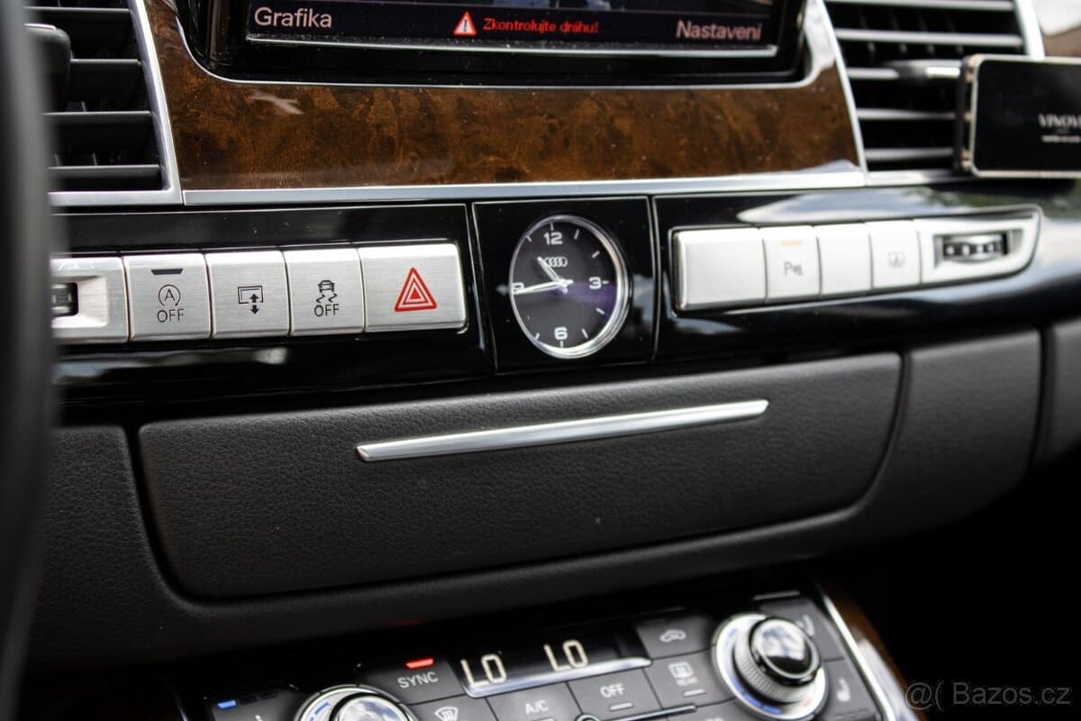 2014 Audi A8 - 15