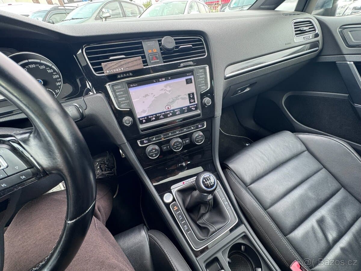 2013 Volkswagen GOLF - 15