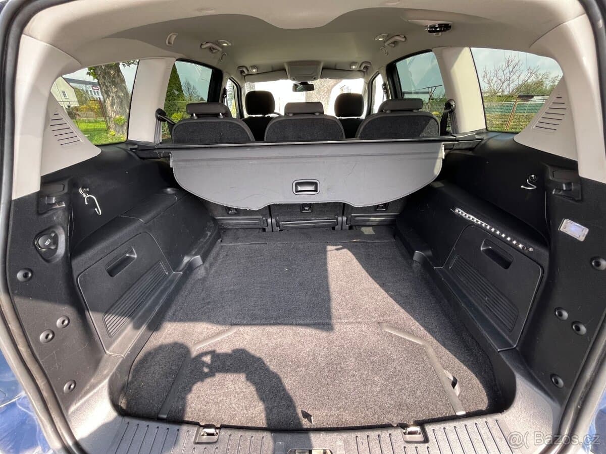 2011 Ford S-MAX - 15