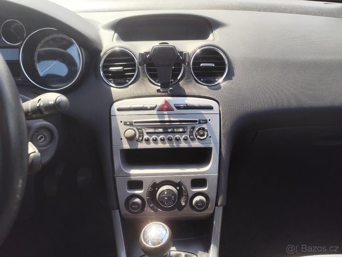 2010 Peugeot 308 - 15