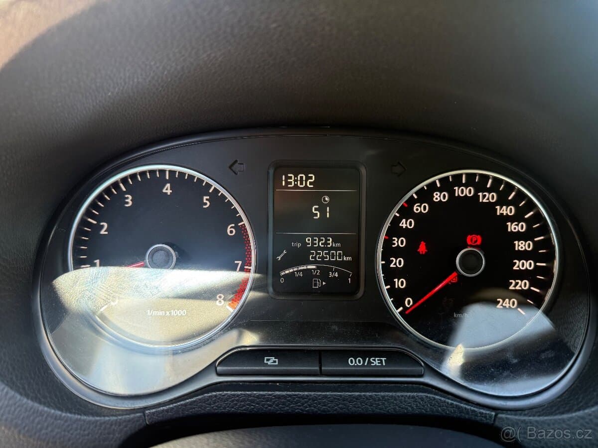 2013 Volkswagen POLO - 15