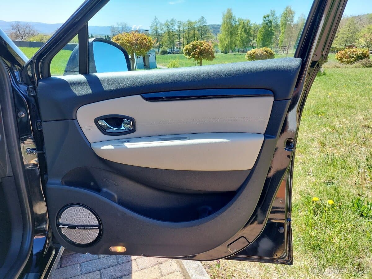 2016 Renault SCENIC - 15