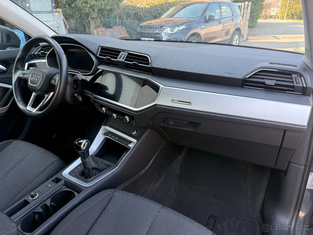 2019 Audi Q3 - 15