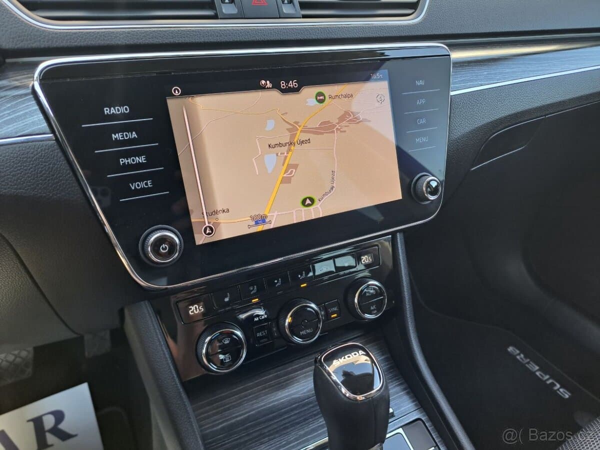 2022 Škoda SUPERB - 15