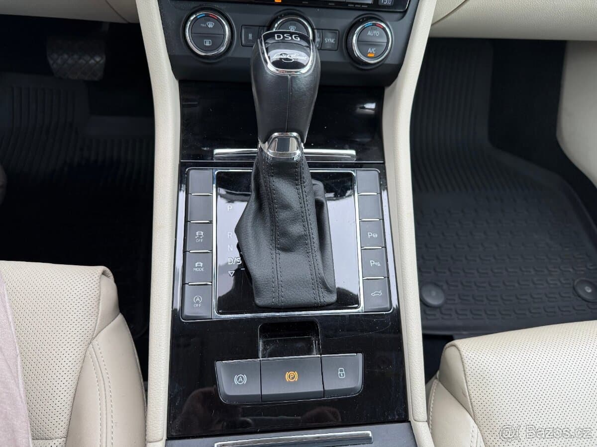 2016 Škoda SUPERB - 15