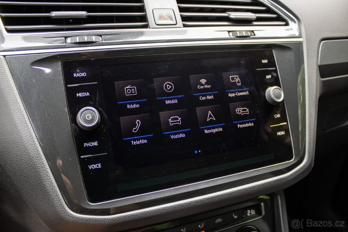 2018 Volkswagen TIGUAN - 15