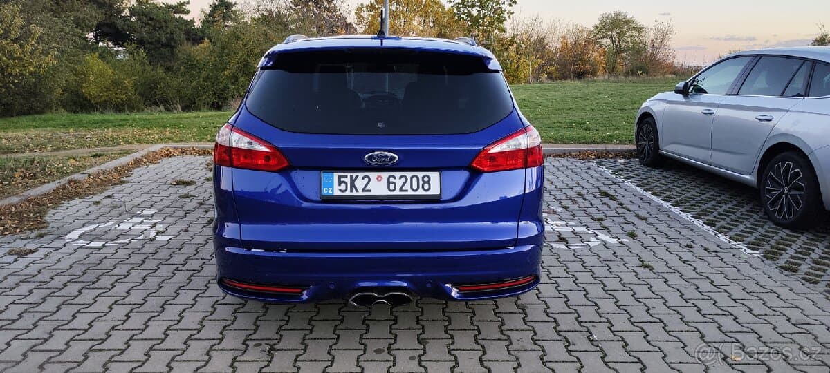 2013 Ford FOCUS - 15