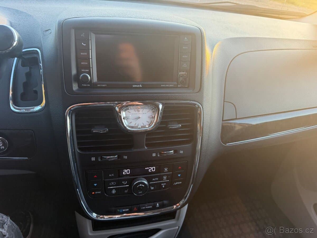 2016 Chrysler OSTATNÍ - 15