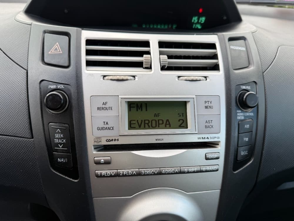 2008 Toyota YARIS - 15