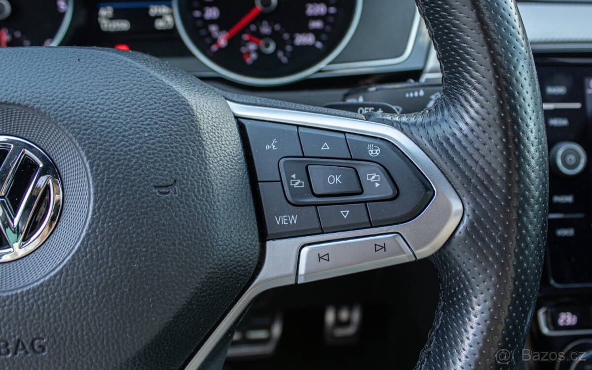 2020 Volkswagen PASSAT - 15