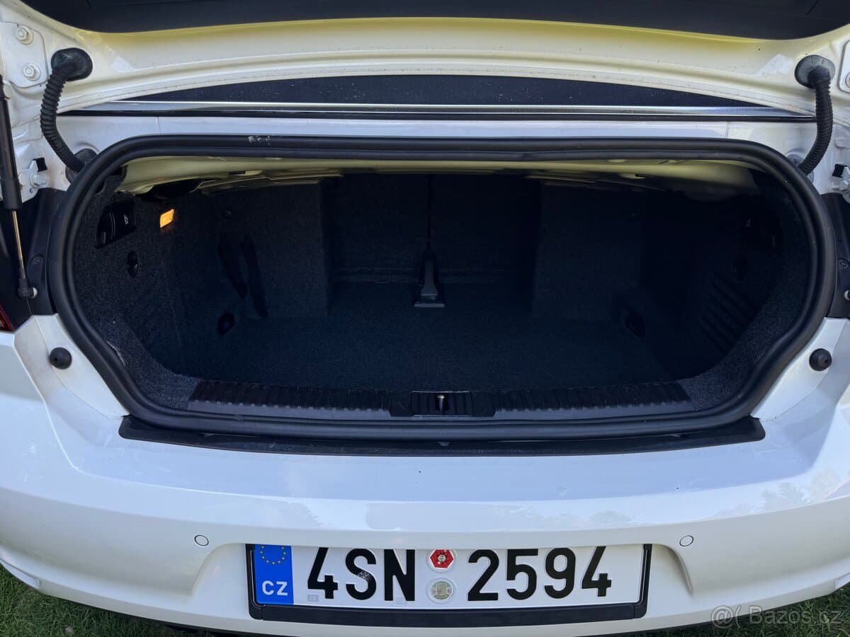 2013 Volkswagen GOLF - 15