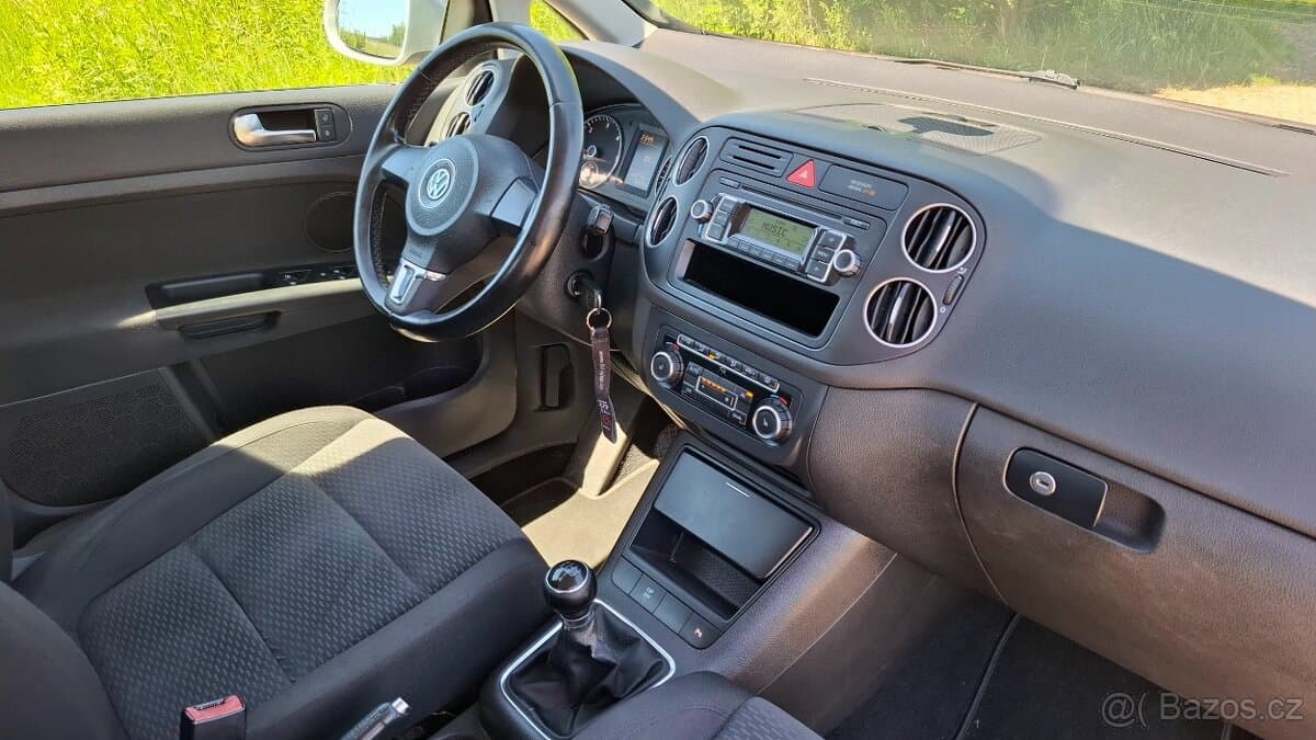 2009 Volkswagen GOLF - 15