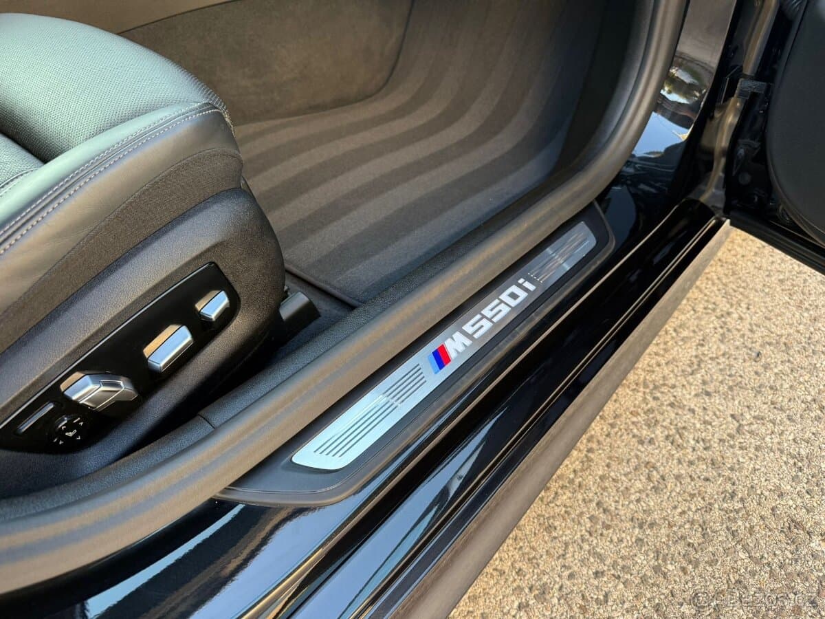 2020 BMW M5 - 15