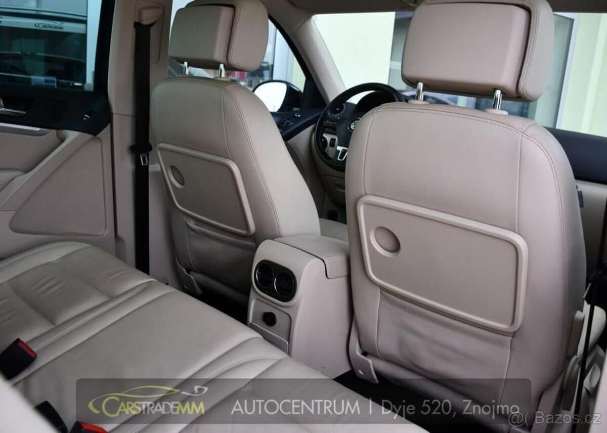 2012 Volkswagen TIGUAN - 15