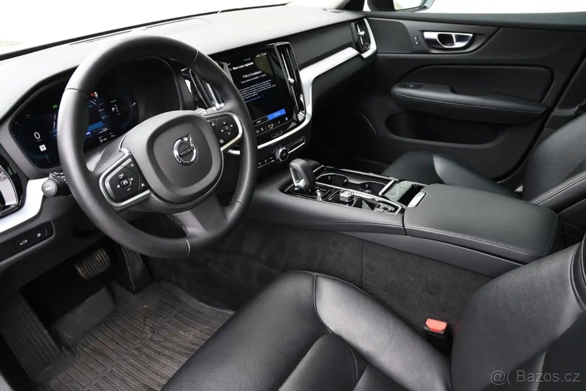 2025 Volvo S60 - 15