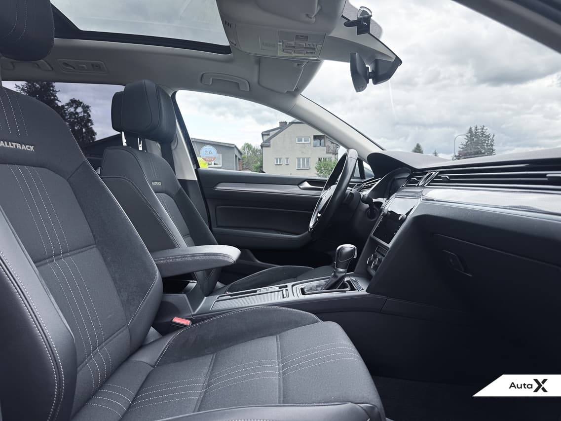 2017 Volkswagen PASSAT - 15