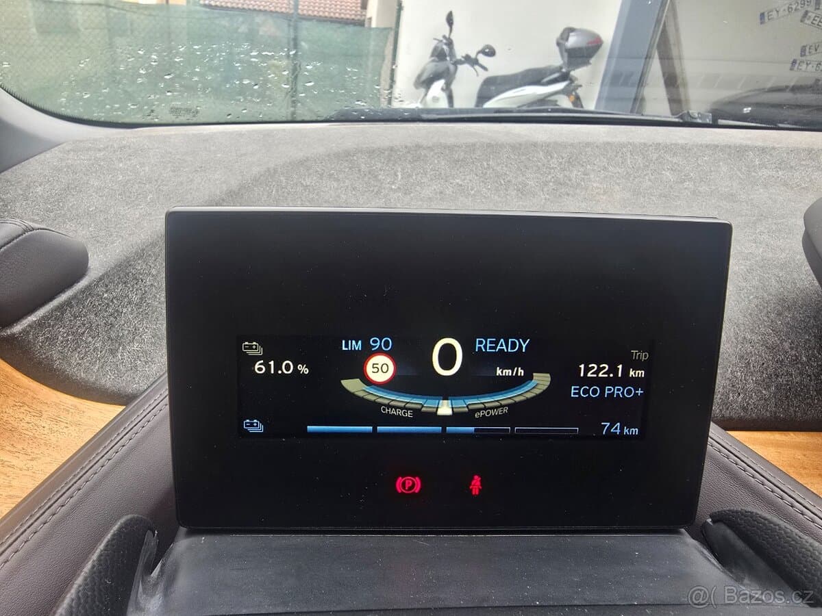 2016 BMW i3 - 15