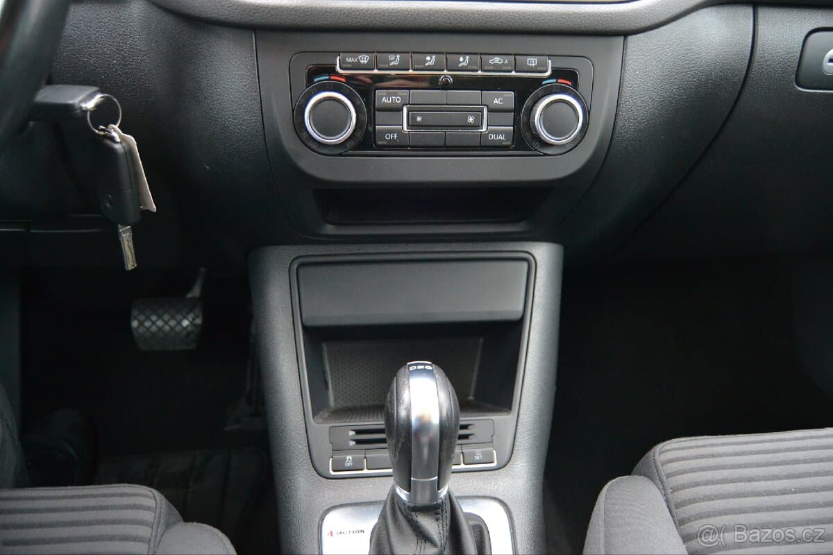2011 Volkswagen TIGUAN - 15