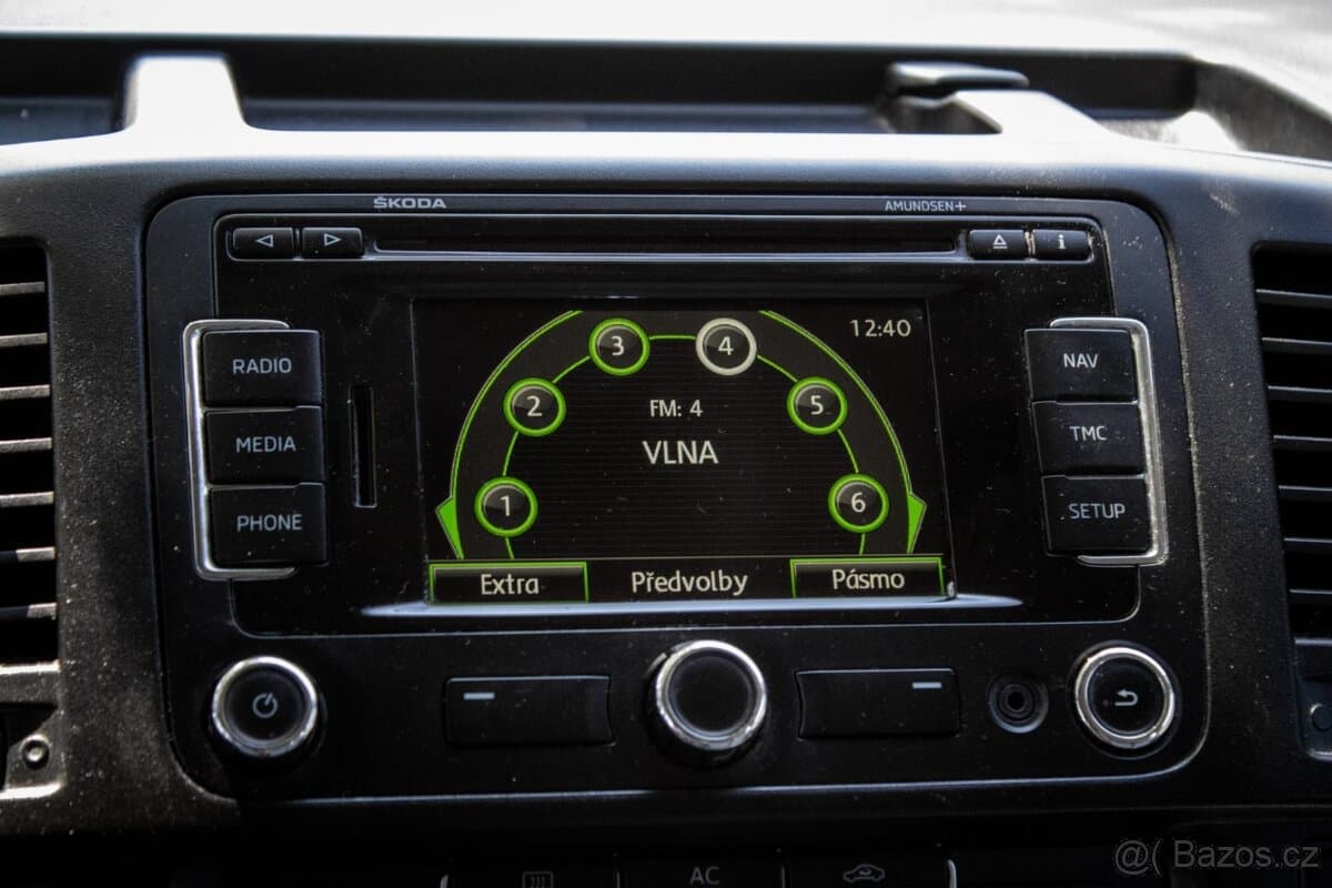 2011 Volkswagen TRANSPORTER - 15