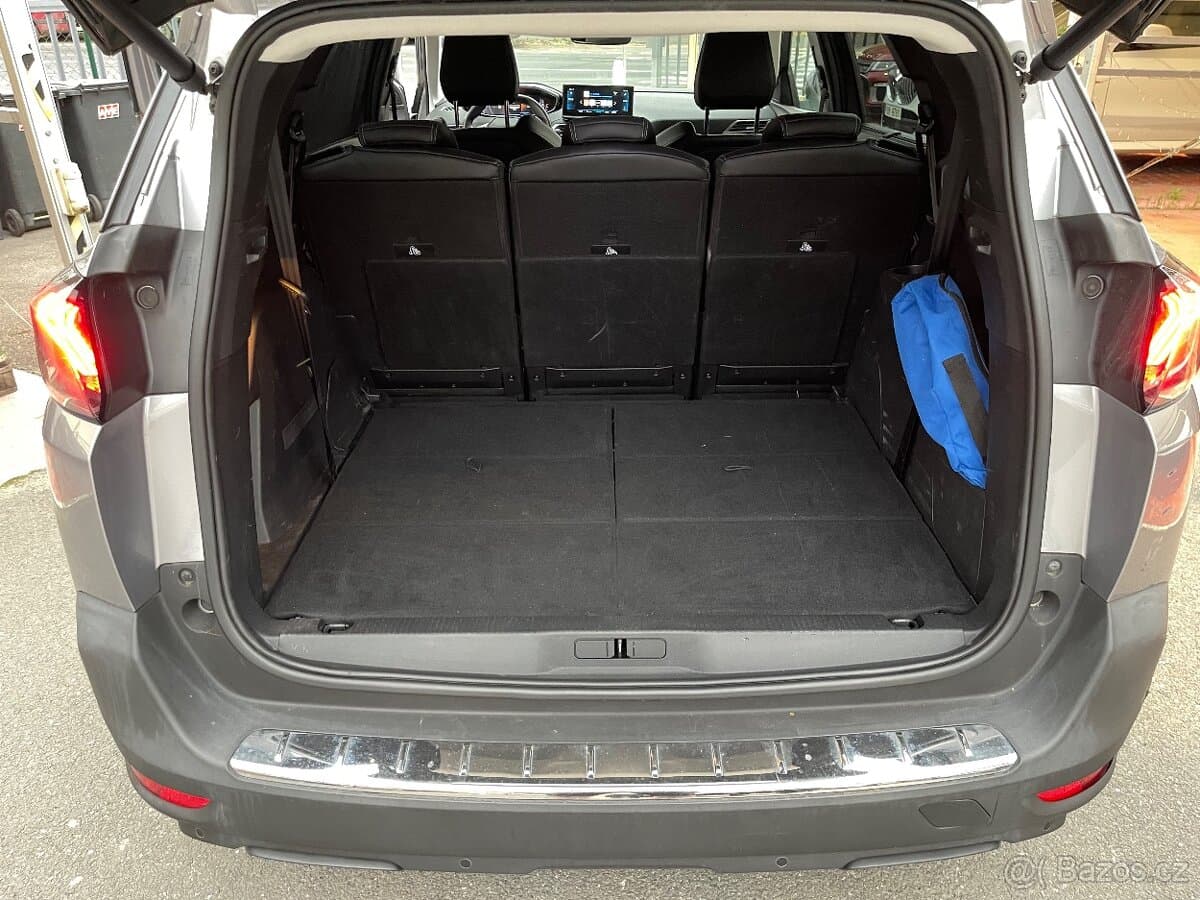 2021 Peugeot 5008 - 15