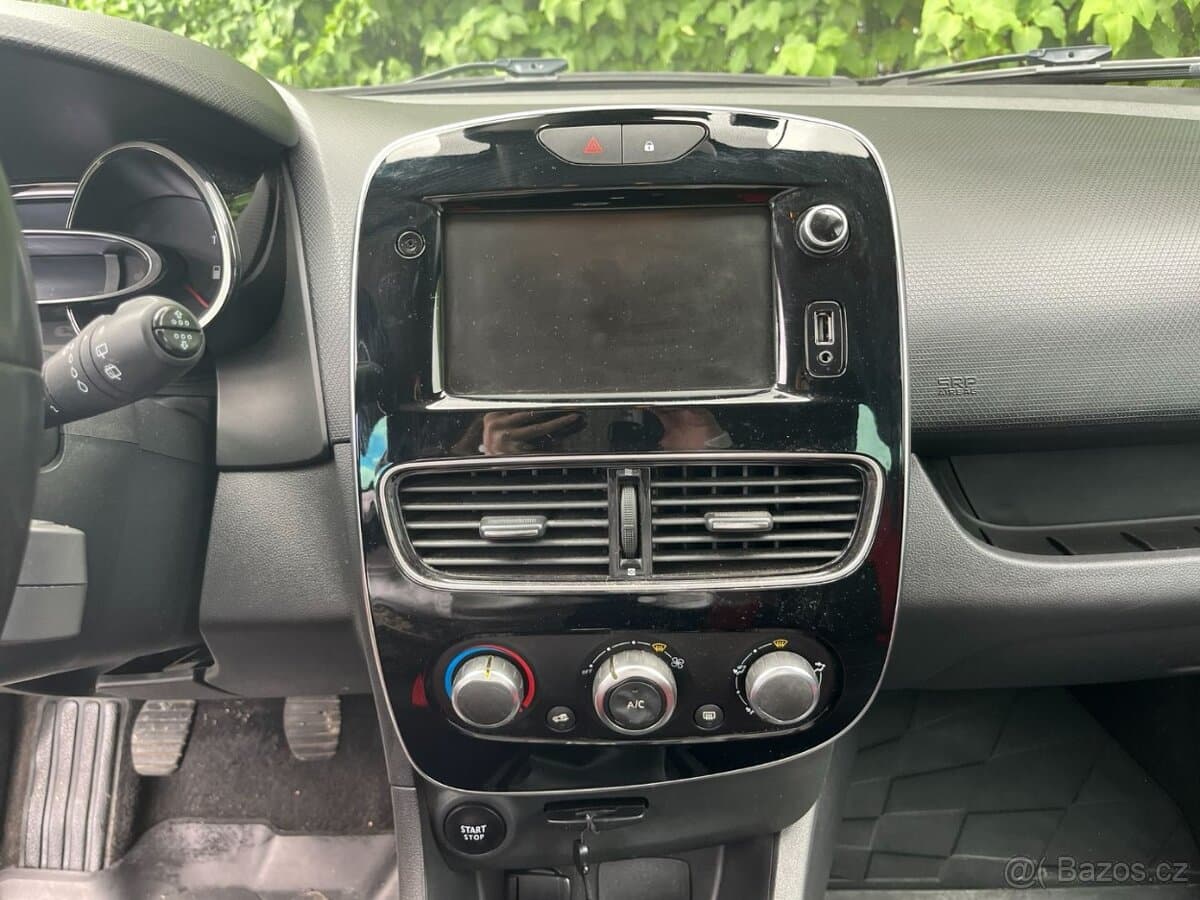 2019 Renault CLIO - 15