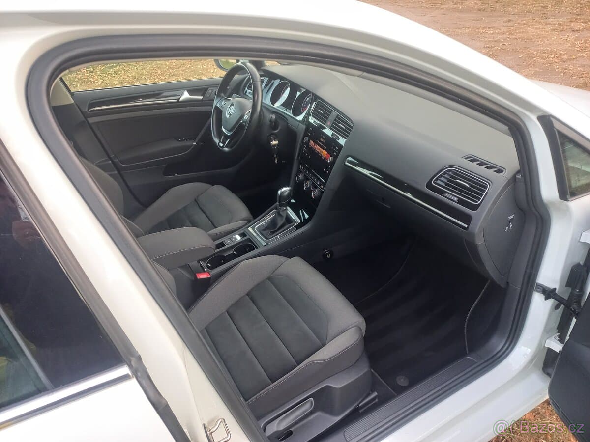 2019 Volkswagen GOLF - 15
