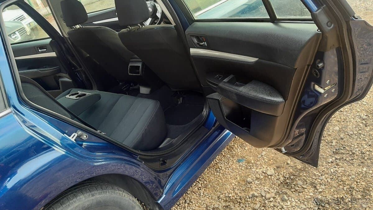 2010 Subaru LEGACY - 15