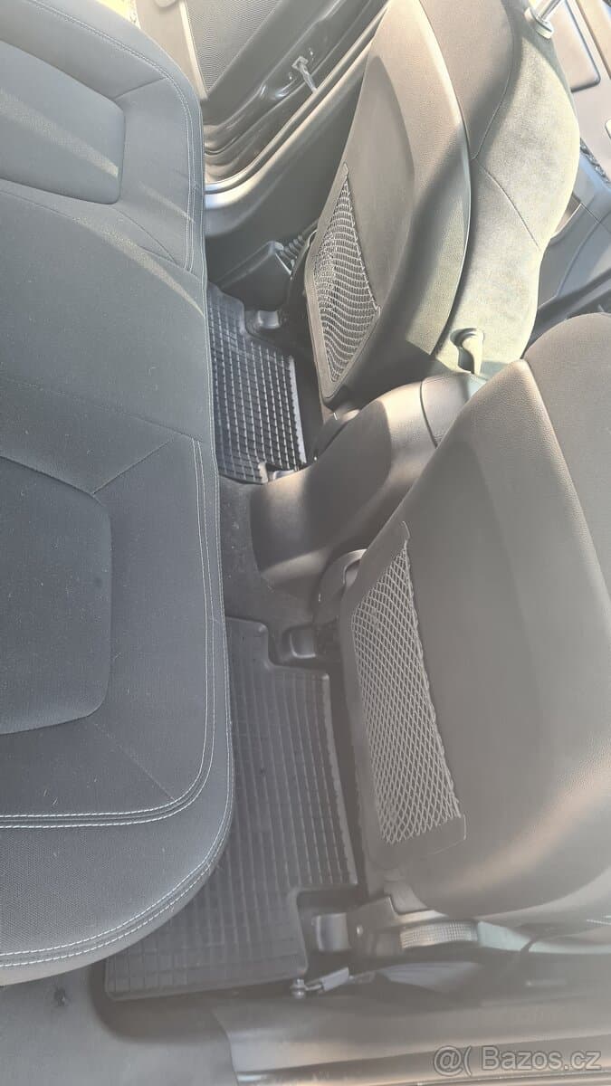 2010 Kia SPORTAGE - 15