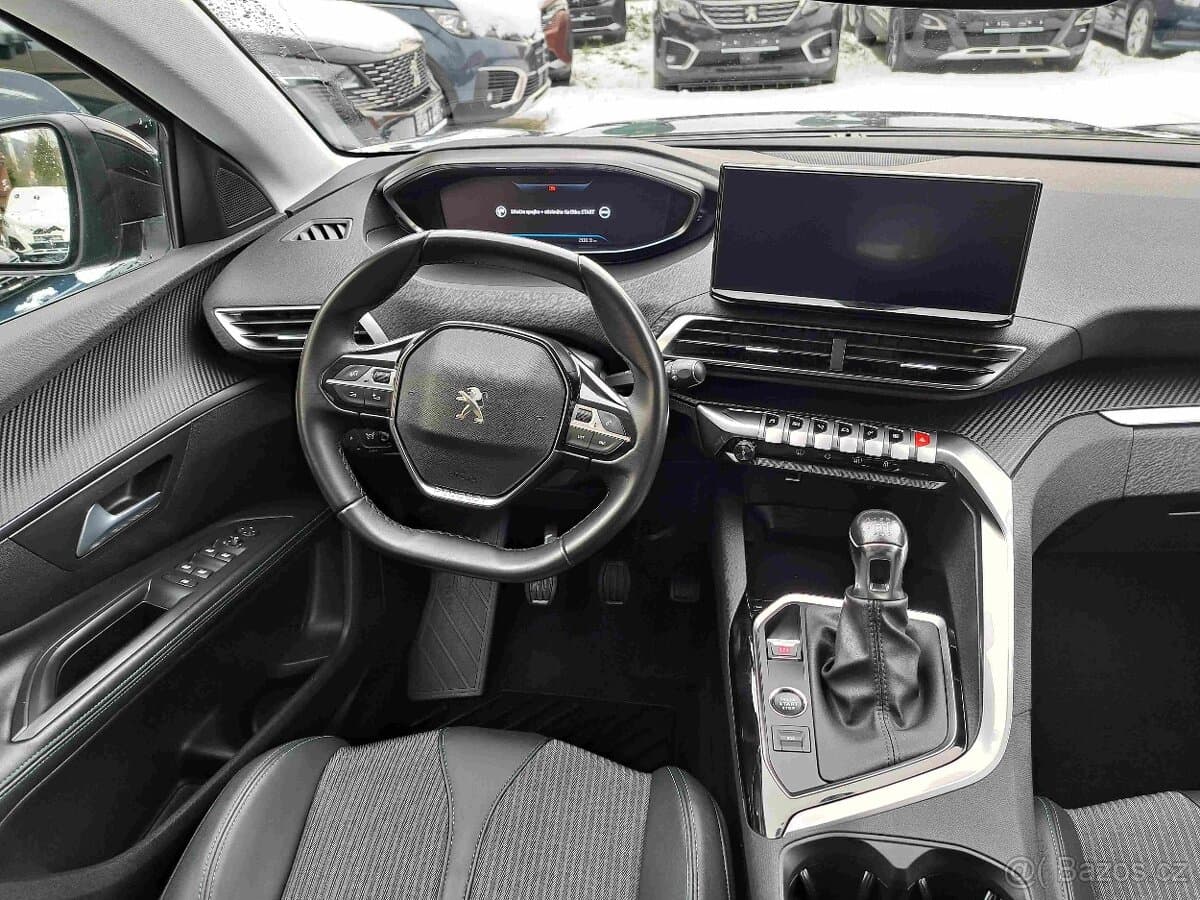 2022 Peugeot 5008 - 15