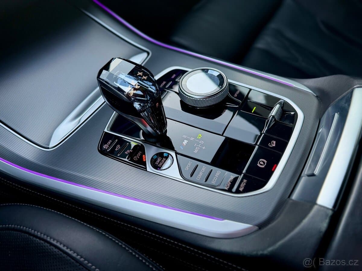 2020 BMW M5 - 15