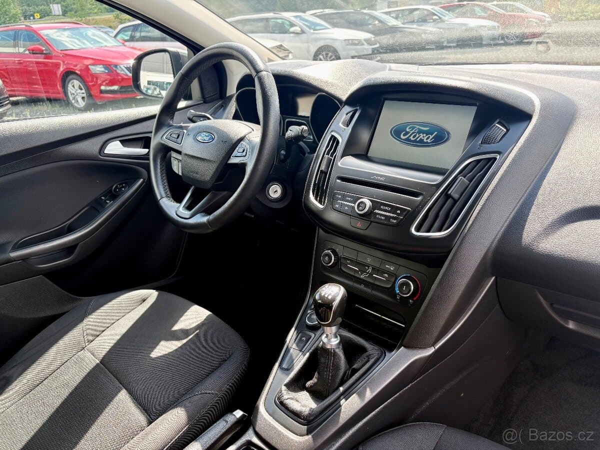 2015 Ford FOCUS - 15