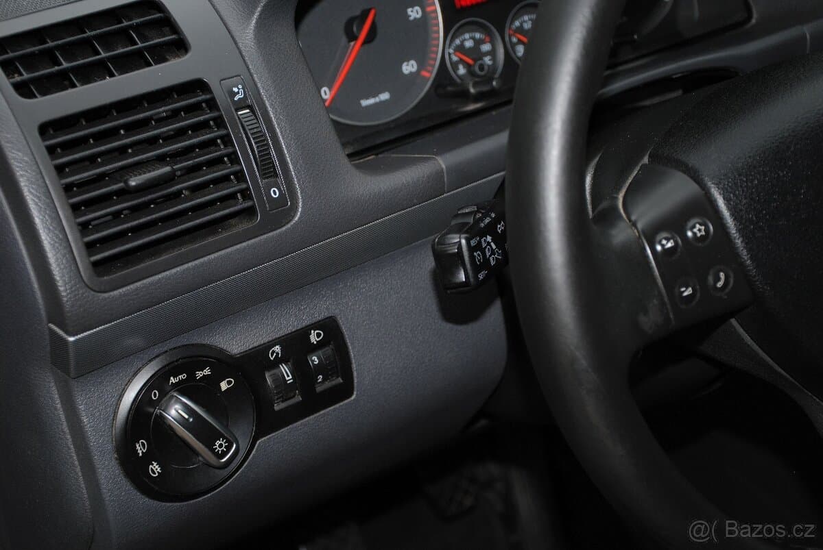 2005 Volkswagen TOURAN - 15