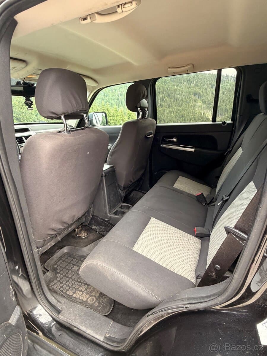 2010 Jeep CHEROKEE - 15