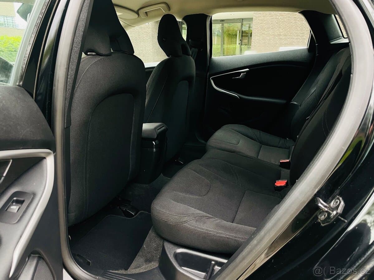 2013 Volvo V40 - 15
