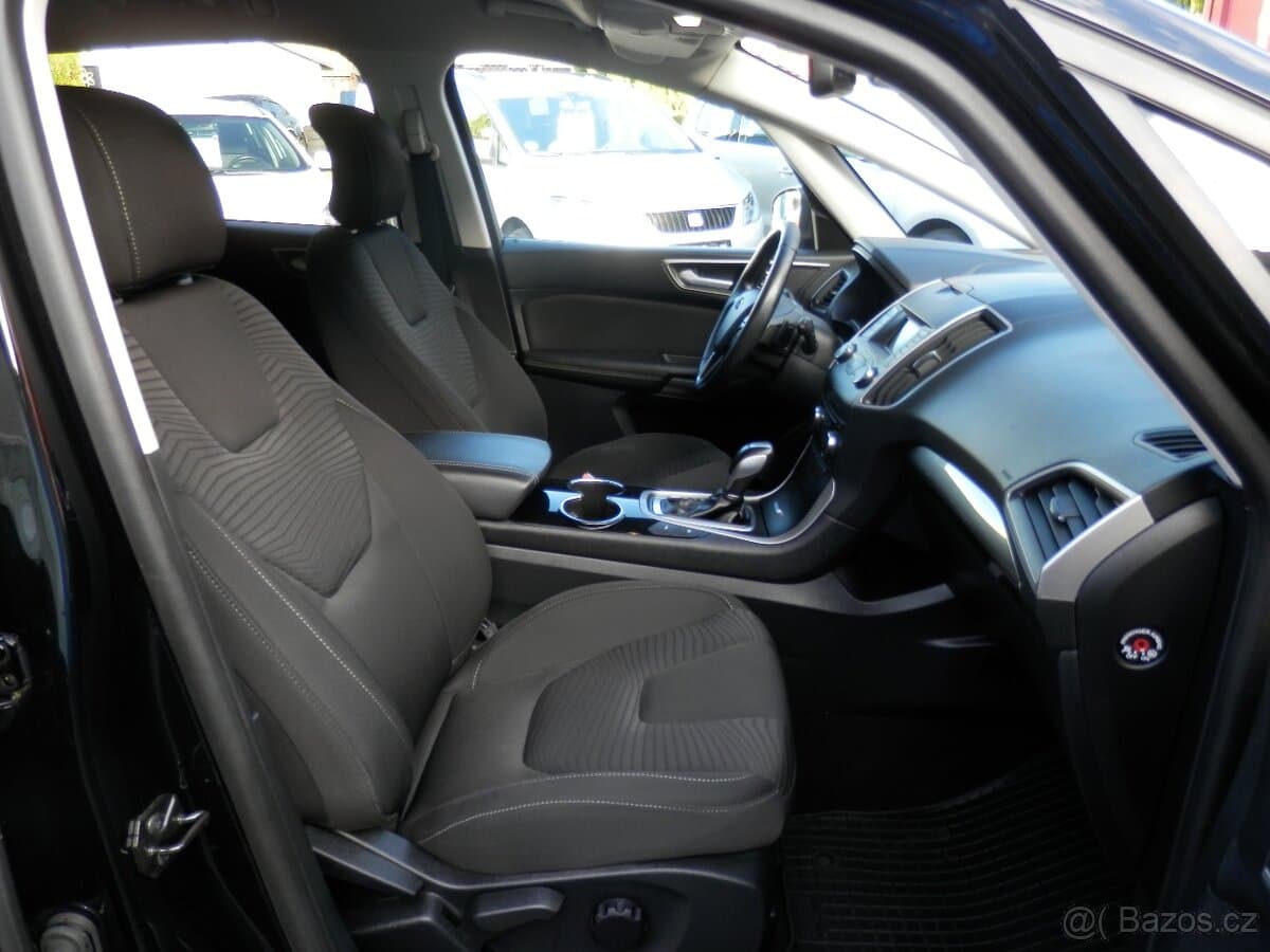 2015 Ford S-MAX - 15