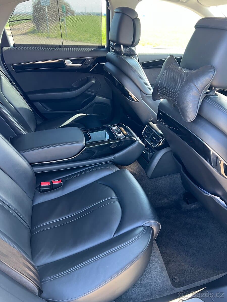 2015 Audi A8 - 15