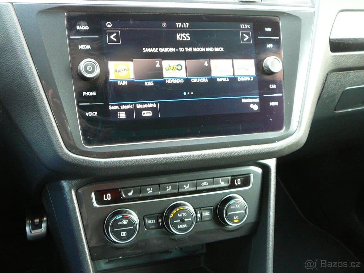 2017 Volkswagen TIGUAN - 15