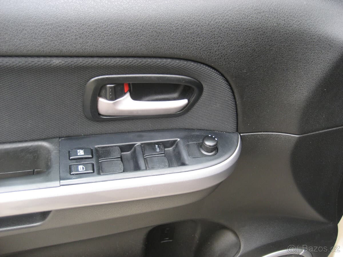 2009 Suzuki GRAND - 15