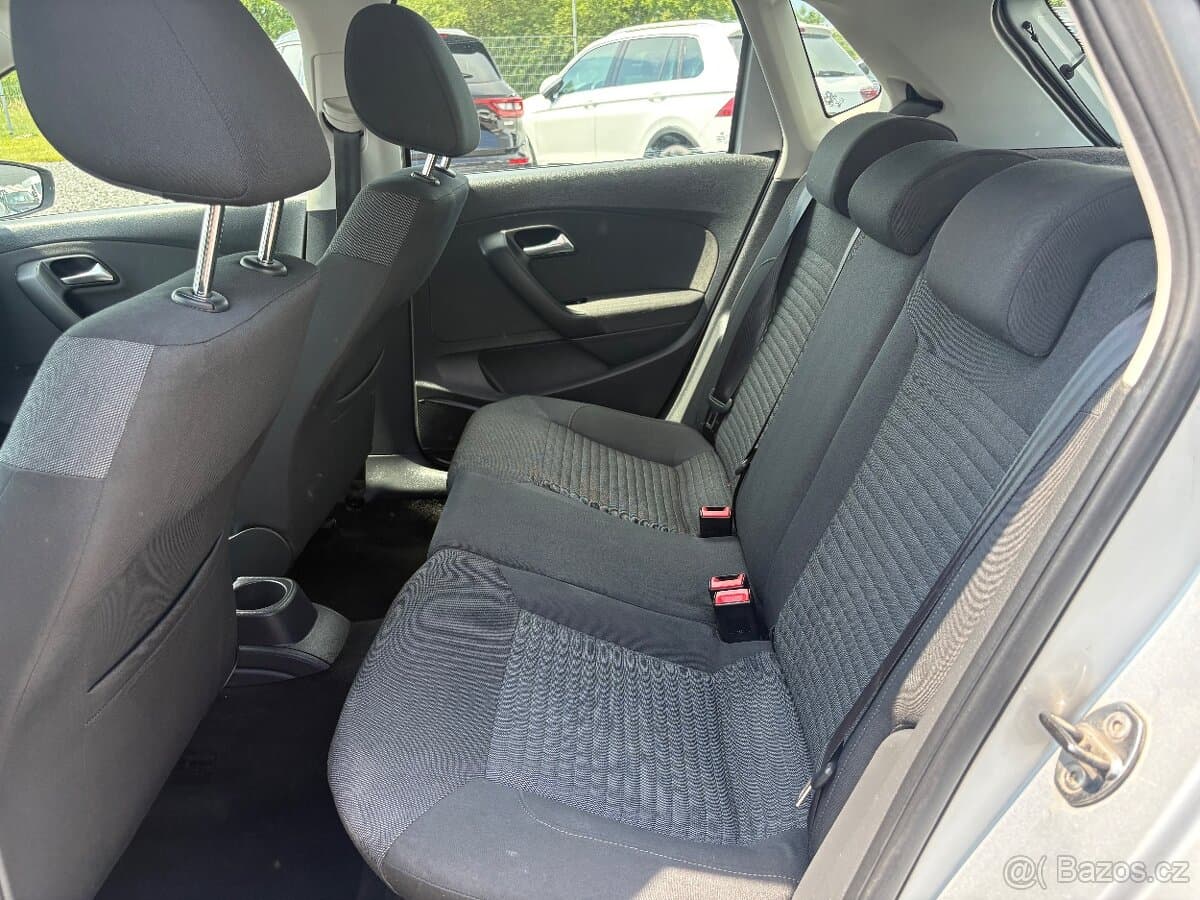 2012 Volkswagen POLO - 15