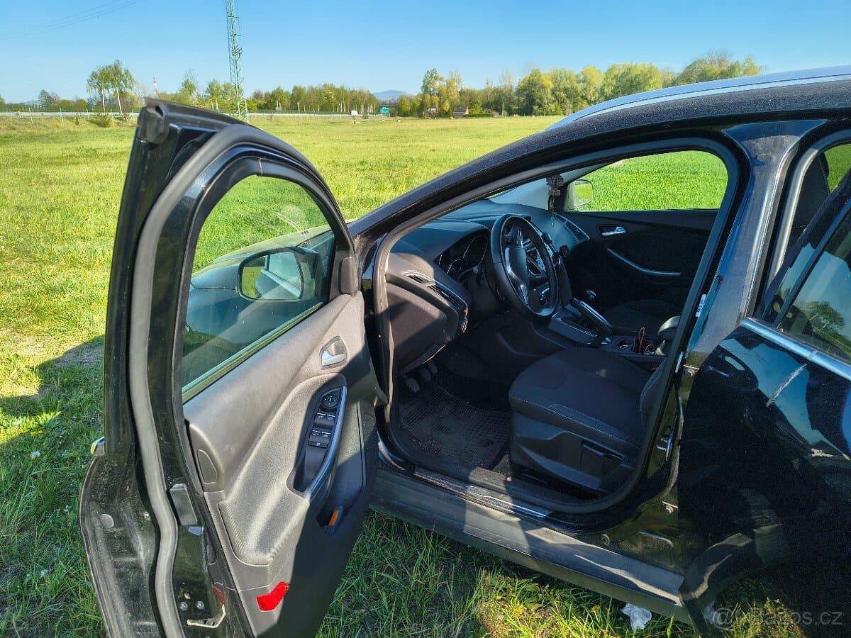 2012 Ford FOCUS - 15