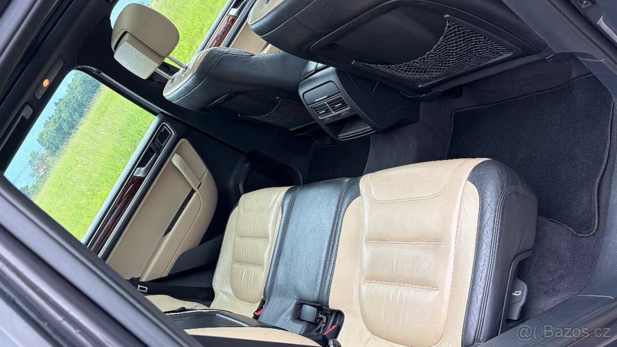 2010 Volkswagen TOUAREG - 15