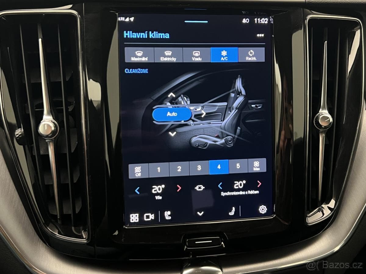 2021 Volvo XC60 - 15