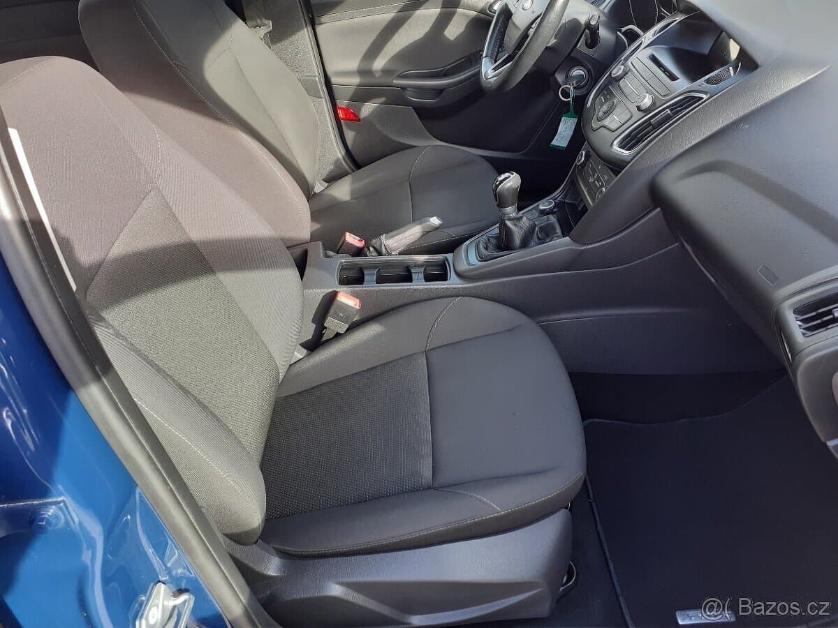 2017 Ford FOCUS - 15
