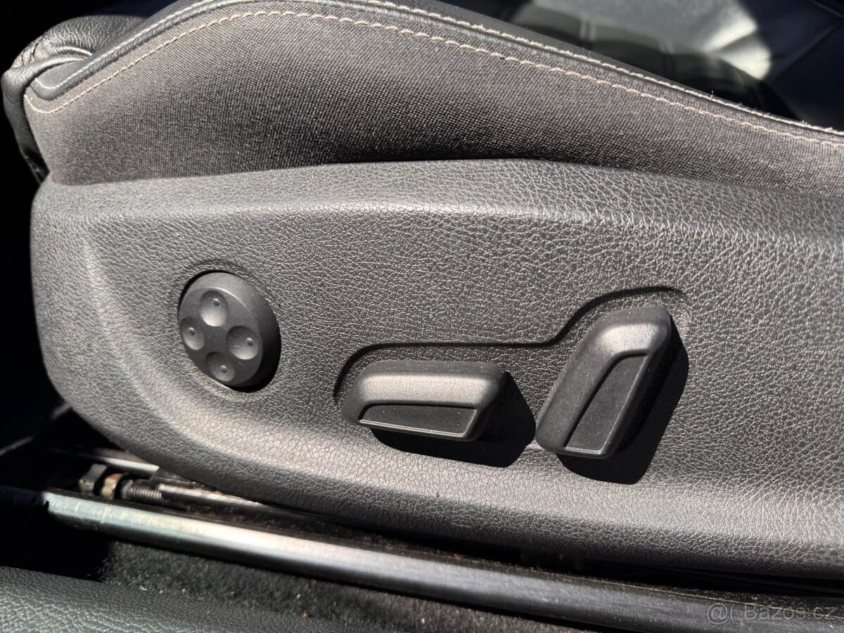 2011 Volkswagen CC - 15