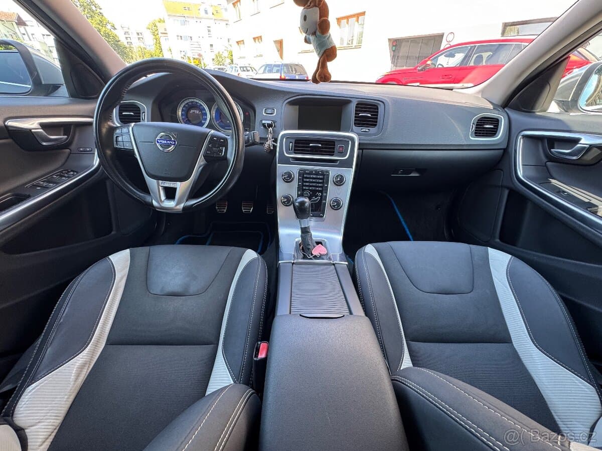 2012 Volvo S60 - 15
