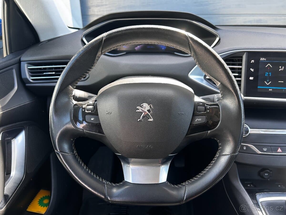 2020 Peugeot 308 - 15