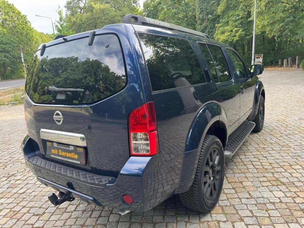 2011 Nissan PATHFINDER - 15
