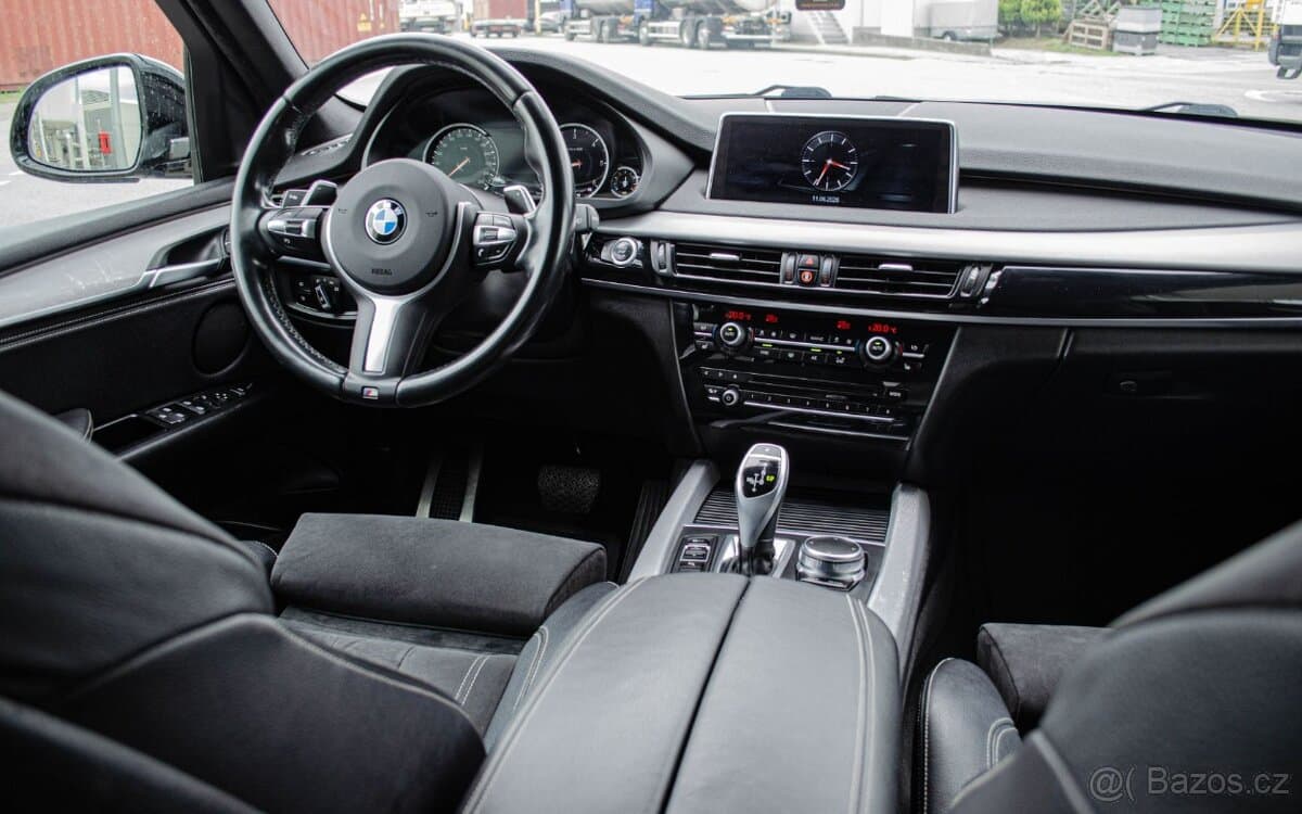 2017 BMW X5 - 15