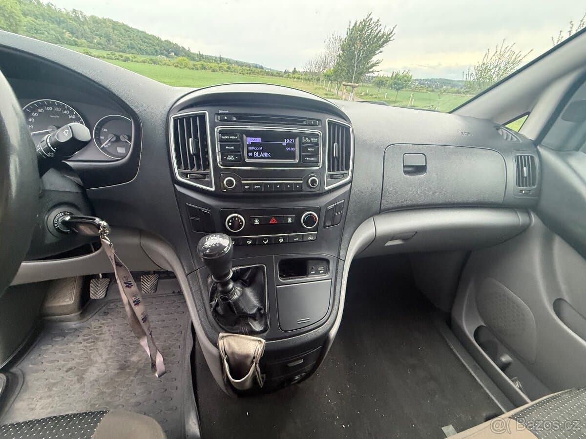 2018 Hyundai H-1 - 15